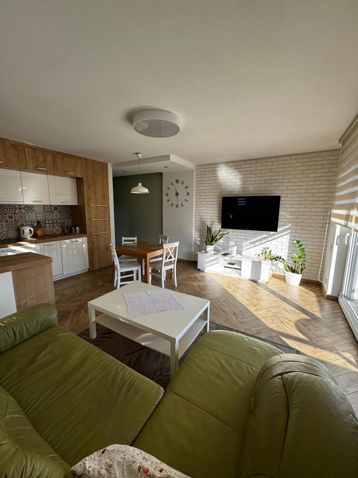 Apartament Eliza ウストロン エクステリア 写真
